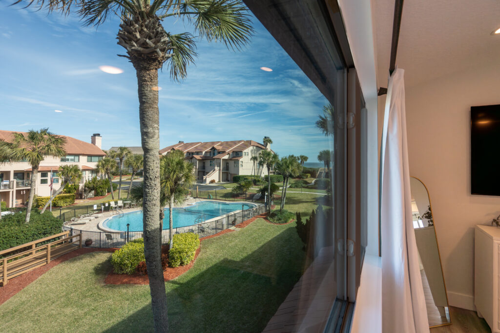 Tastefully decorated, everything in this currently renovated and updated condo -- flooring, painting, you name it and it is being fixed up with tender loving care.  Lots of sleeping room and the bonus room is heated and cooled for your comfort.